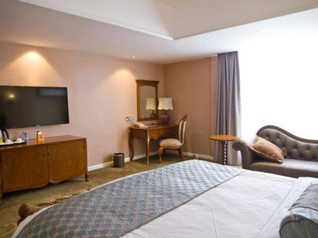 Impression Hotel 4*