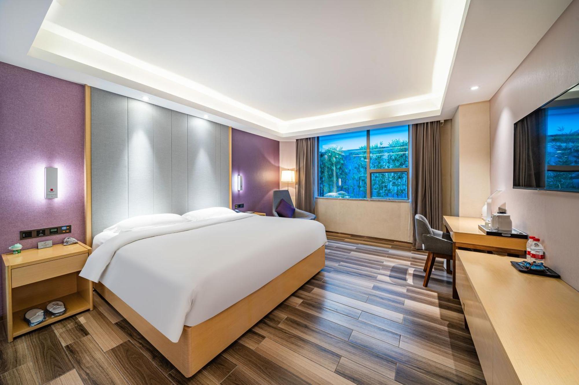 Echarm International Baiyun International Airport Huadu Plaza Branch - Free Deliver Service To Baiyun International Airport & Free Deliver Service To Fair Complex During Fair Period 4*