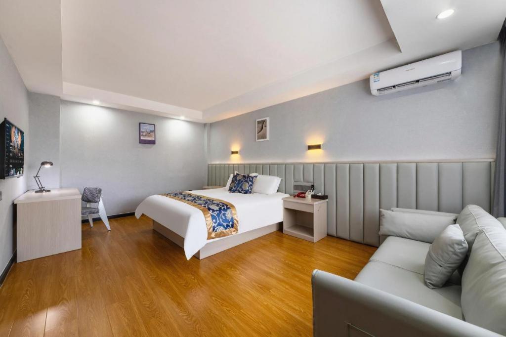 Yue Lai Yue Hotel 2*