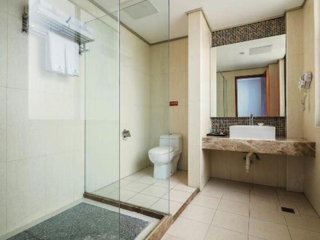 Hotel Insail Huangpu Dashadi Metro Station 3*