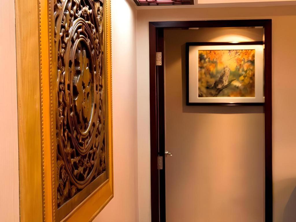 Gondola Hotel 4* Canton