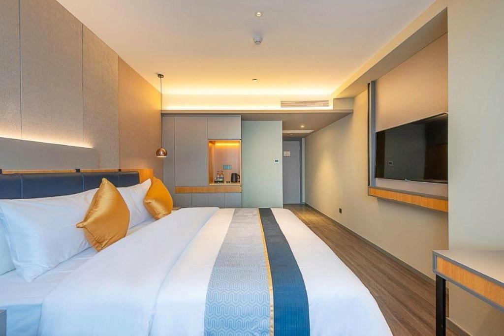 Hotel Selected Zhujiang New Town Wuyangcun Metro Station