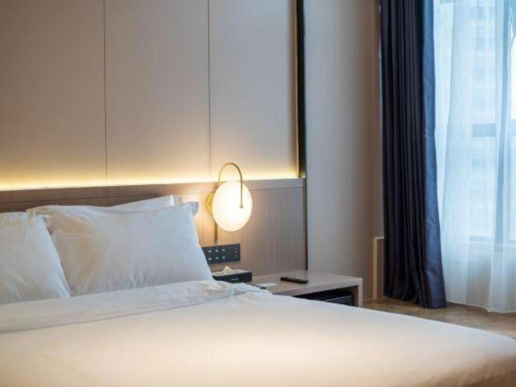 Lavande Hotel Guangzhou Financial City Tianhe Park Metro Station 3*