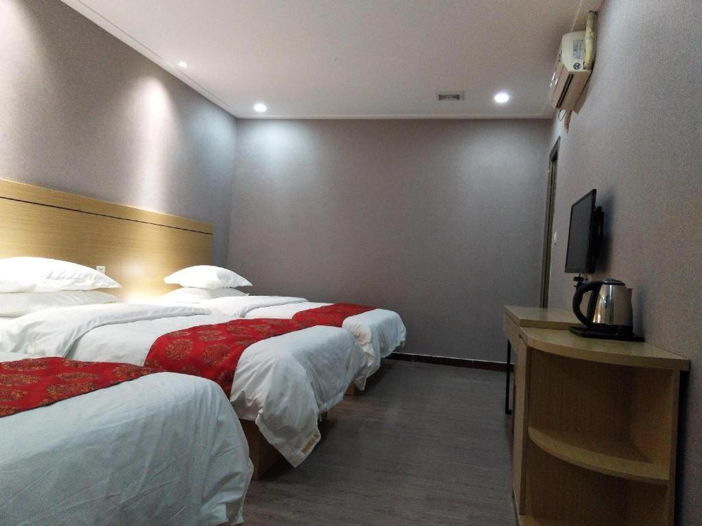 Ying Feng Yuan Hotel