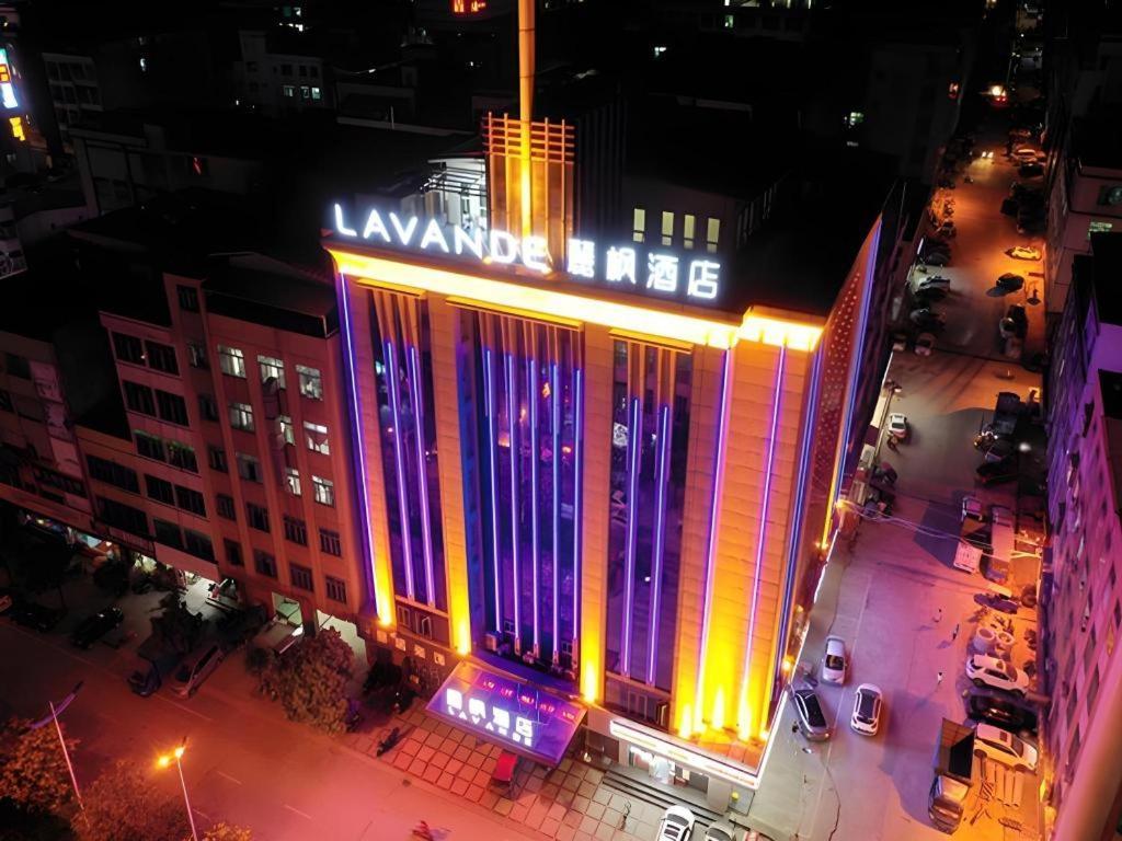 Lavande Zengchen Xintang Light Railway Station 3*