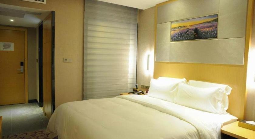 Hotel Lavande Shangxiajiu Pedestrian Street Hualin Temple Metro Station