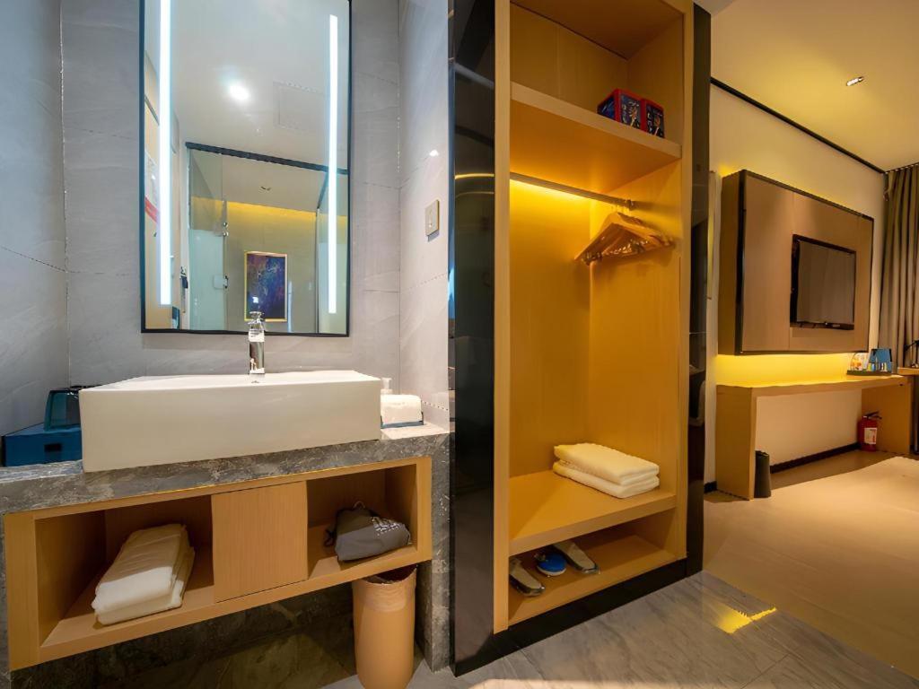 Echarm Guanzhou Tianhe Grandview Mall 3* Canton