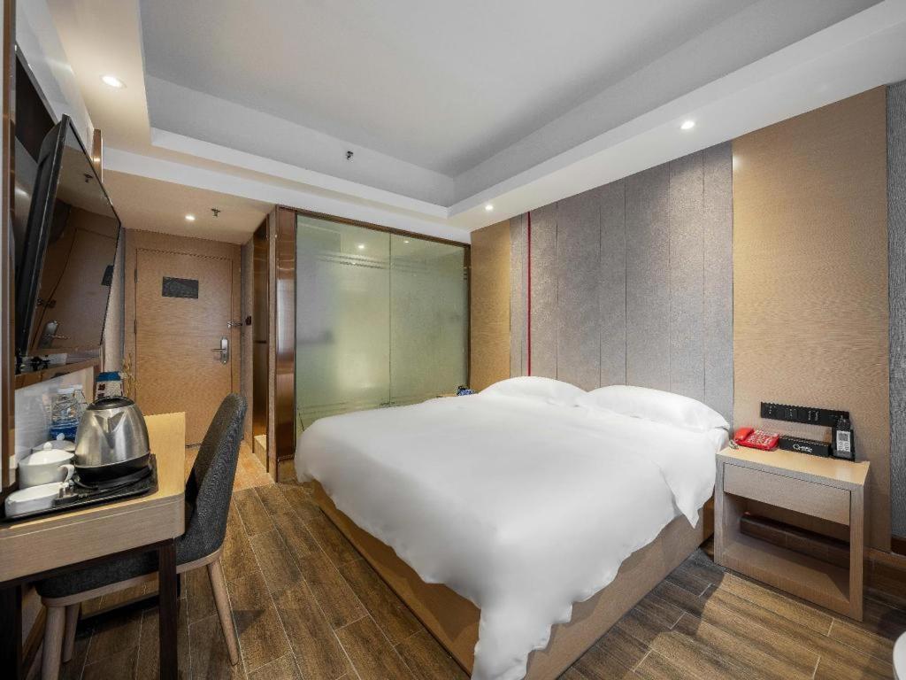 Yimi Yuexiu Park North Branch Hotel 2*
