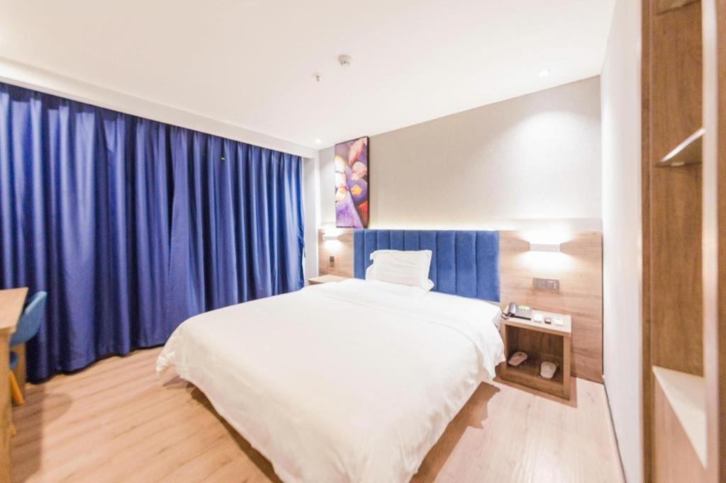 Hotel 7 Days Premium Guangyuan Passenger Station