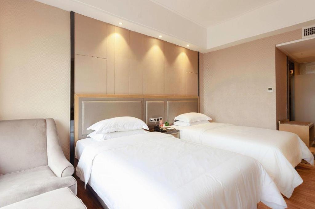 Rongjin Hotel 4*