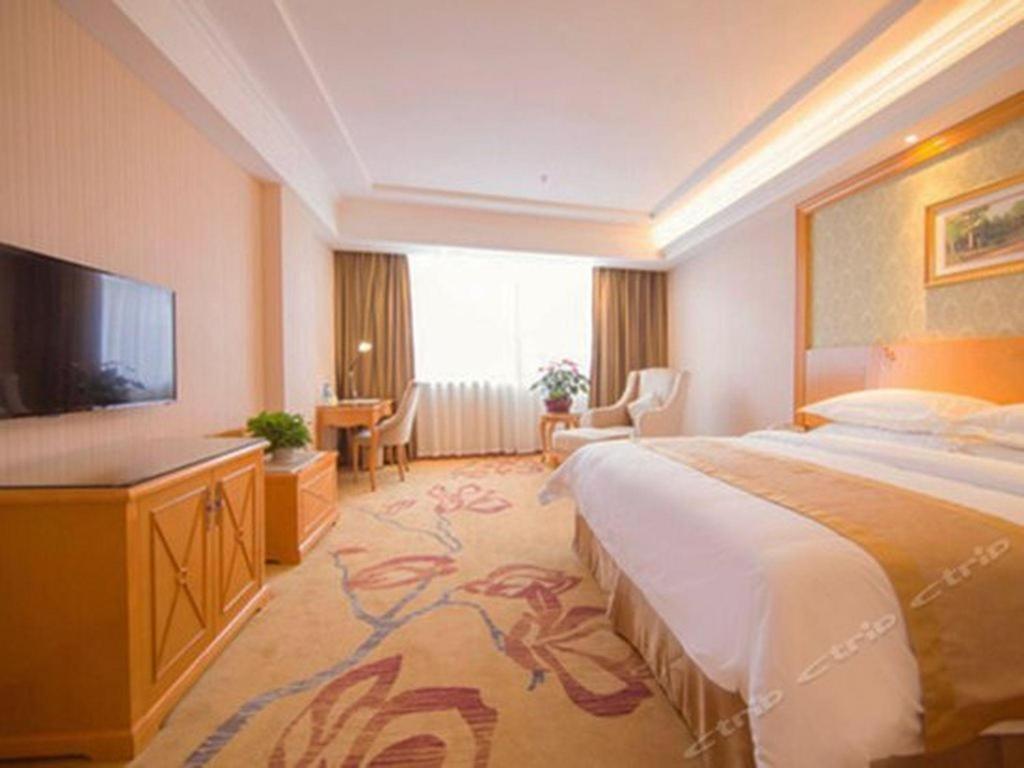 Hotel Vienna Changlong Chinese Food Court Branch
