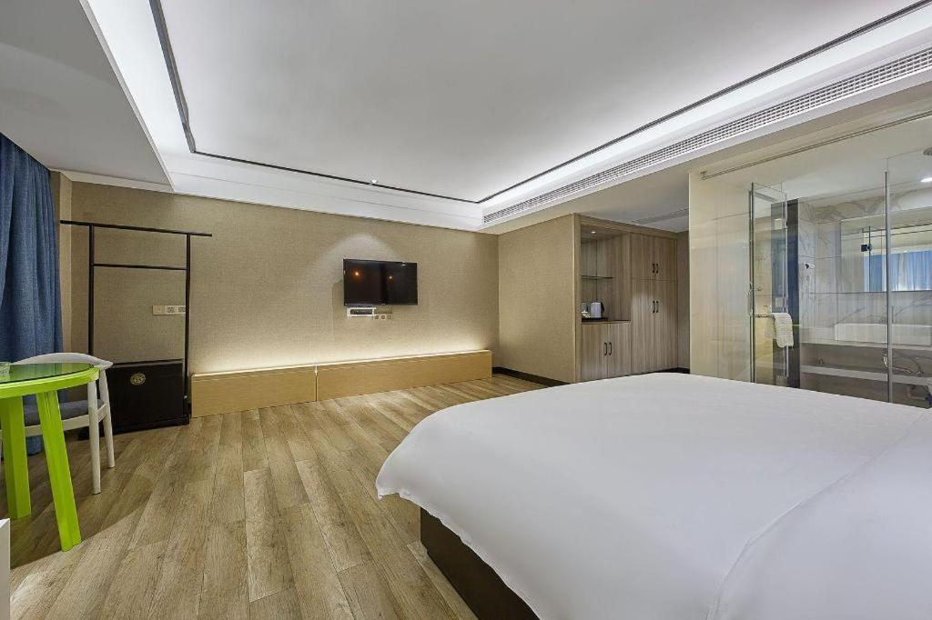 Kaiserdom Guangzhou Huangshidong Road Branch Hotel 2*