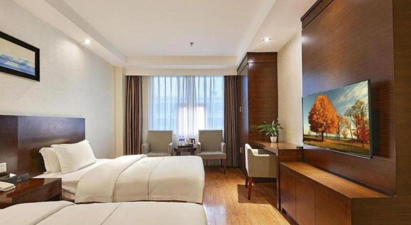 Hotel Insail Huangpu Dashadi Metro Station 3*