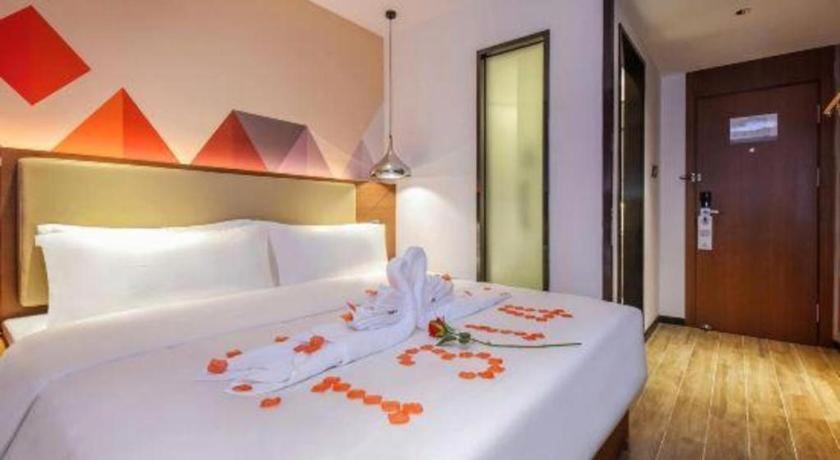 Borrman Railway Station Yuexiu Park Memorial Hall 3* Canton
