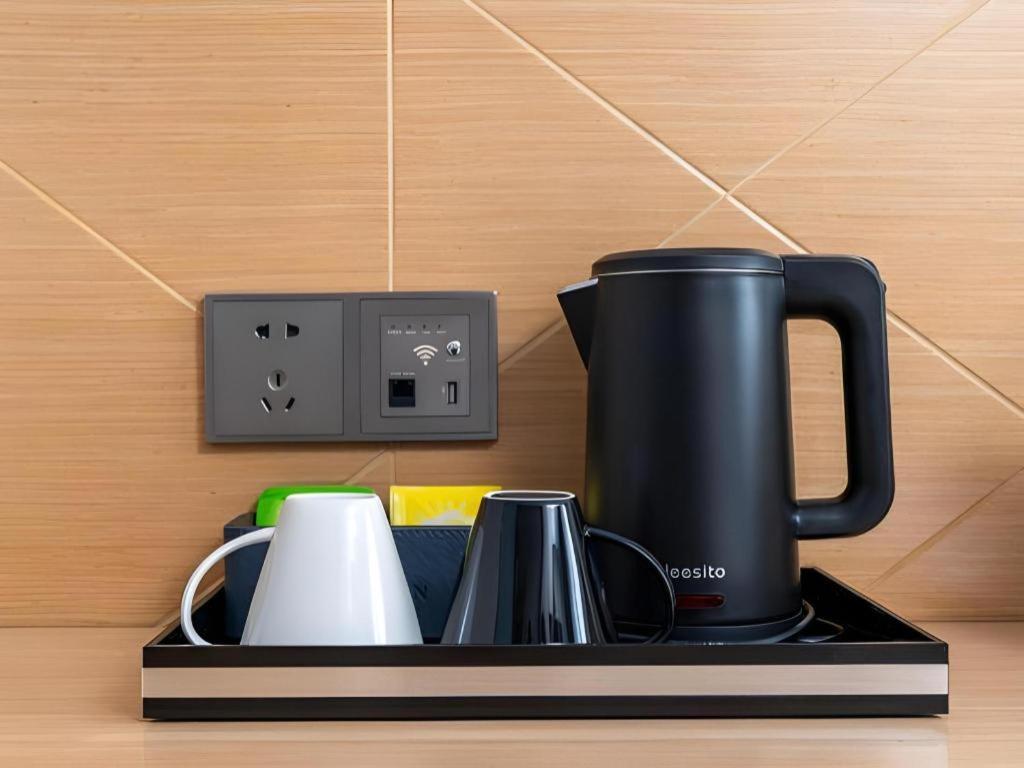 Hotel Borrman Shisanhang Ximenkou Metro Station 3*