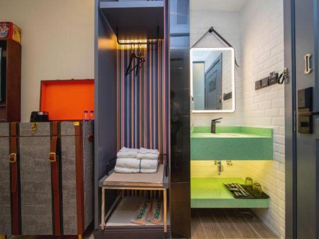 Comfort Premier Tower Chigang Metro Station Pazhou Exhibition Hotel