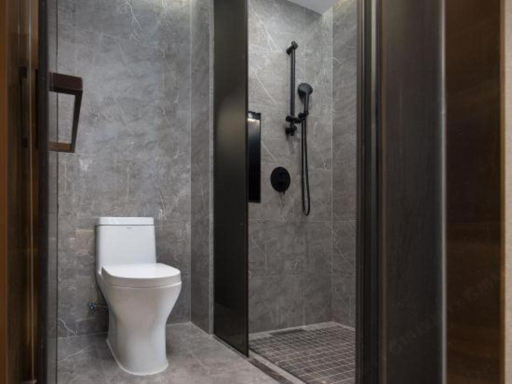 Laika Huanshi East Road Hotel 3*
