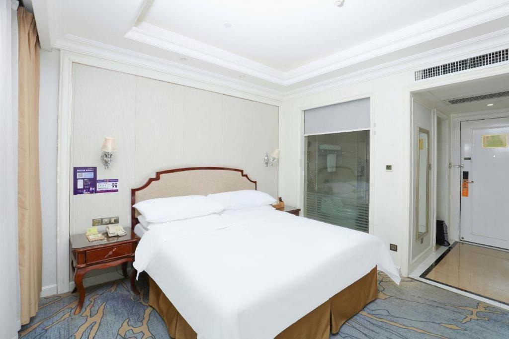 Vienna Baiyun College Jinyuan Plaza Hotel Guangzhou