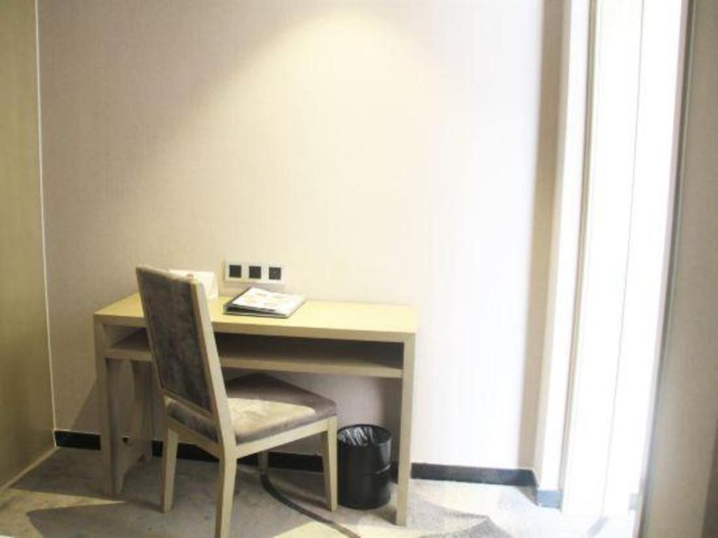 Hotel Rongjin 4*