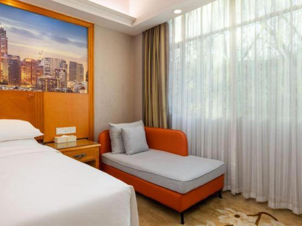 Hotel Vienna Luochongwei Bus Station Branch Guangzhou