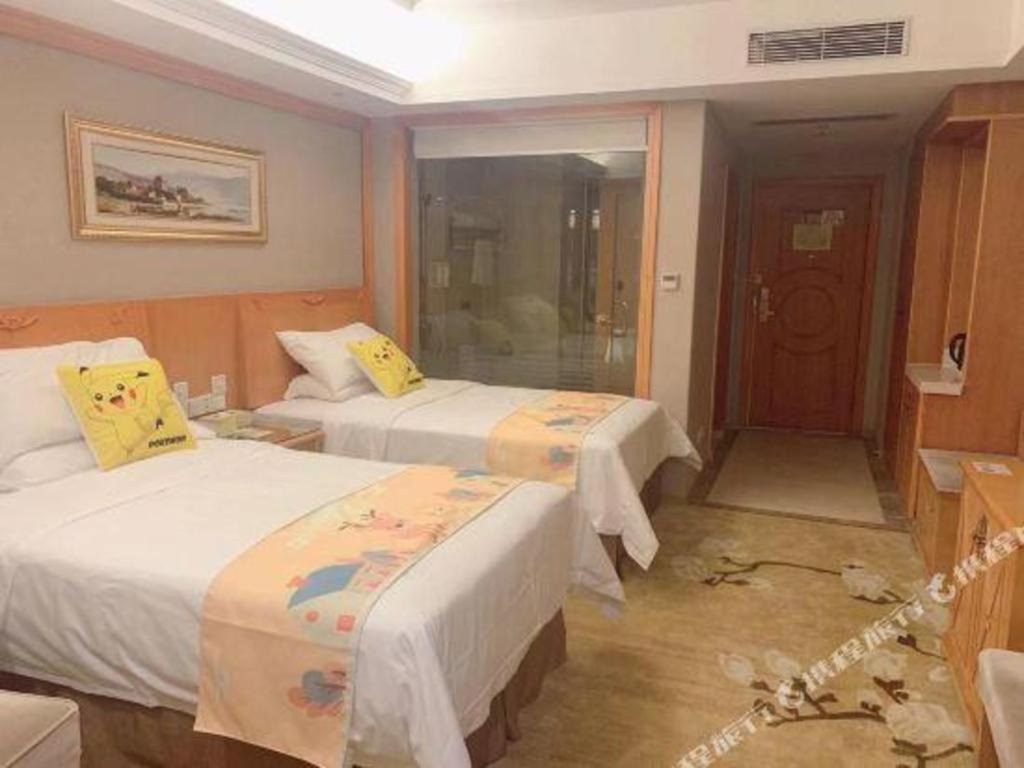 Hotel Vienna Luochongwei Bus Station Branch 3*