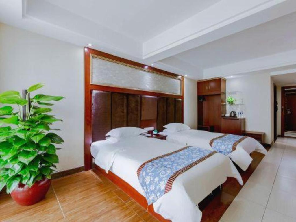 Hotel Junye International 4*