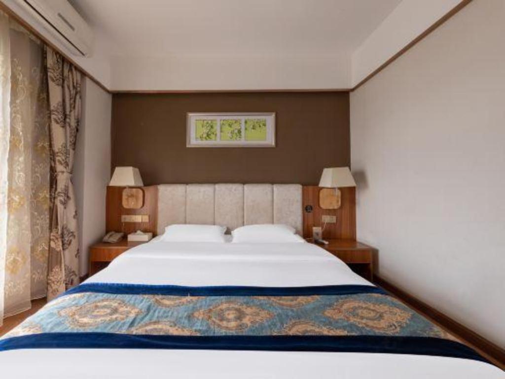 Hotel Junye International