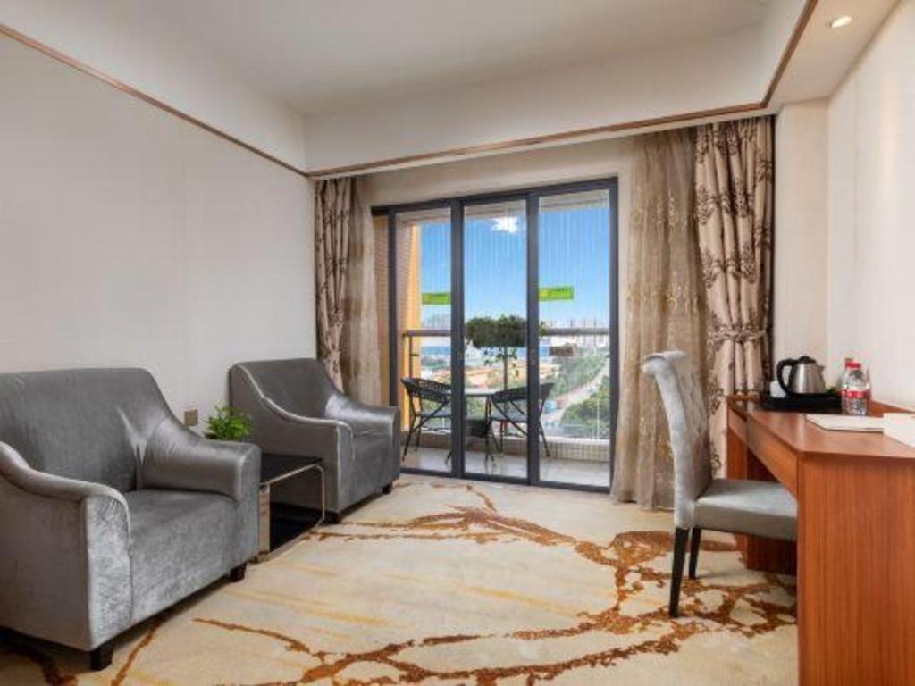 Junye International 4*