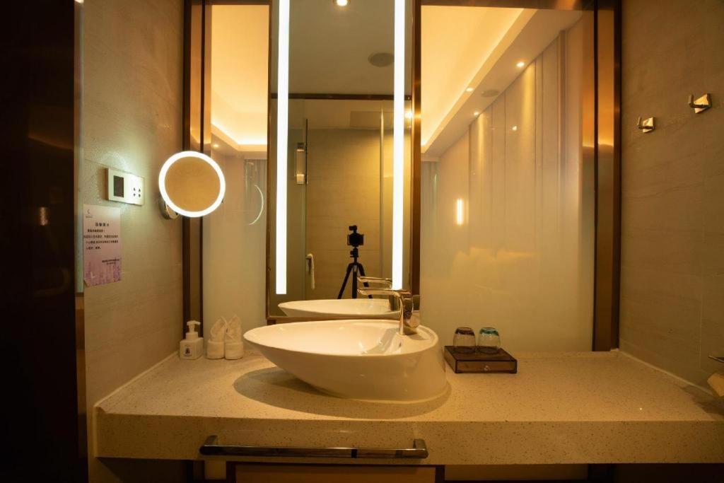 Lavande Fangcun Huadiwan Metro Station Hotel Guangzhou