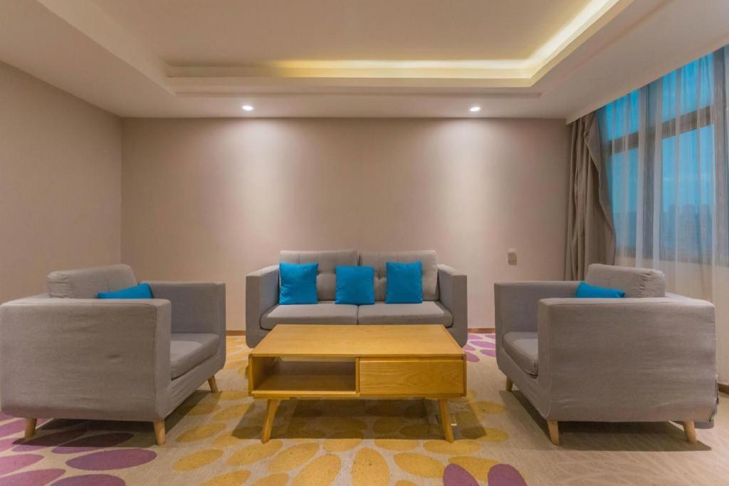 Lavande Fangcun Huadiwan Metro Station Hotel