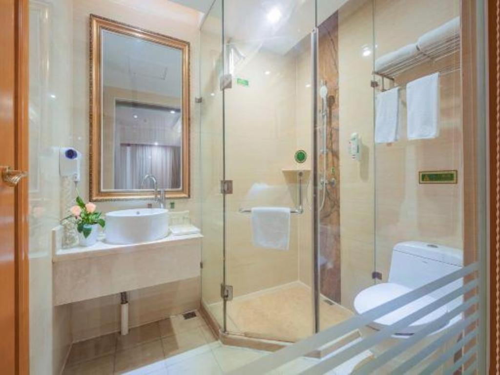 Hotel Vienna Tianhe South China Botanical Garden Metro Station 3*