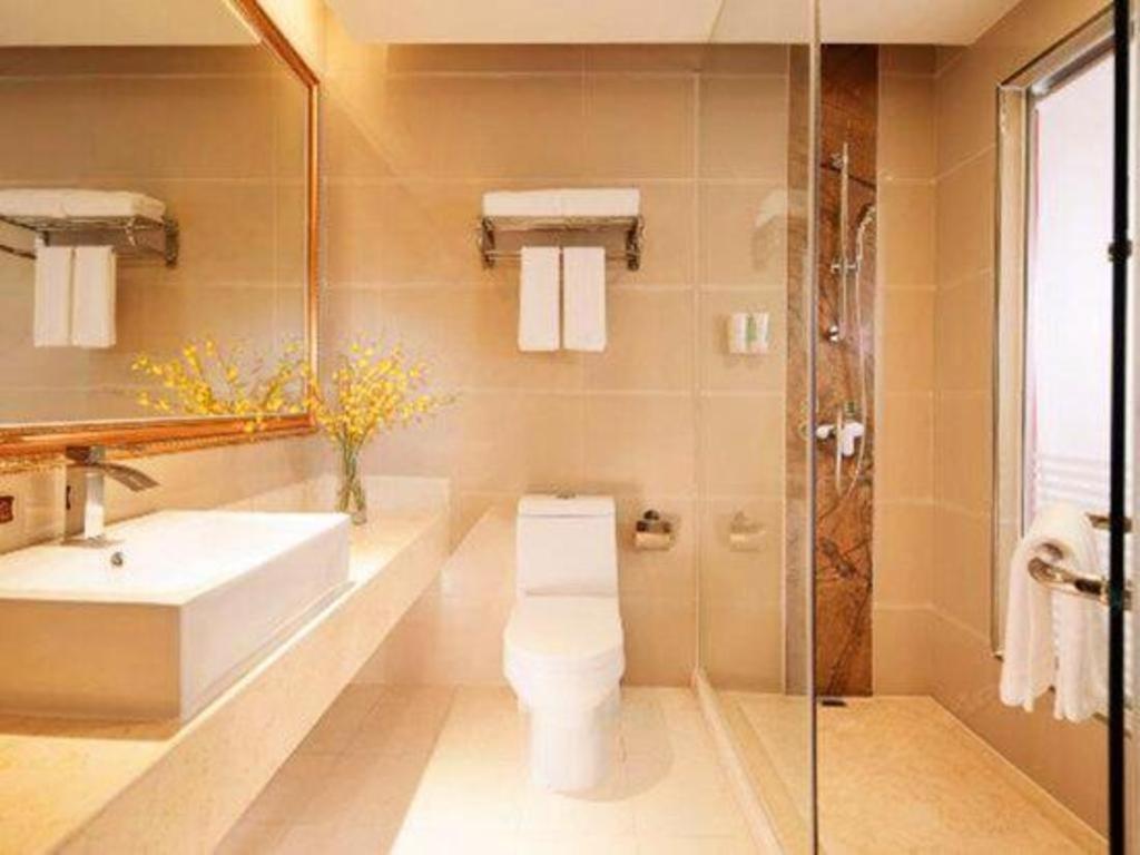Vienna Tianhe South China Botanical Garden Metro Station Hotel 3*