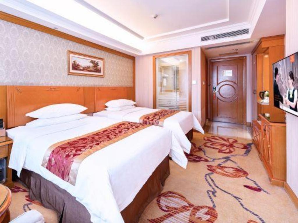 Vienna Tianhe South China Botanical Garden Metro Station 3* Guangzhou