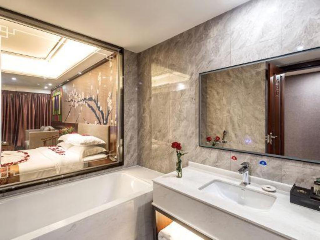 Hotel Nan Guo 4*