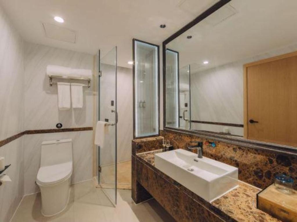 Vienna International Huangpu 4*