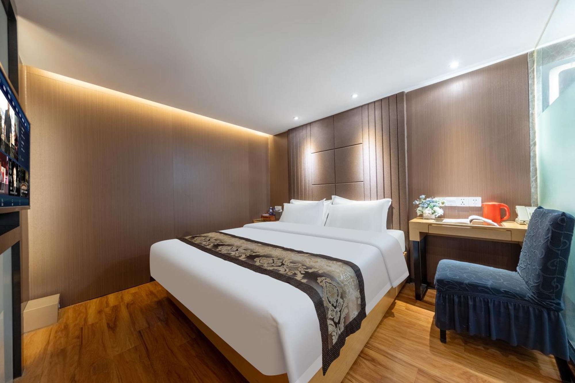 Xw Hotel 2*