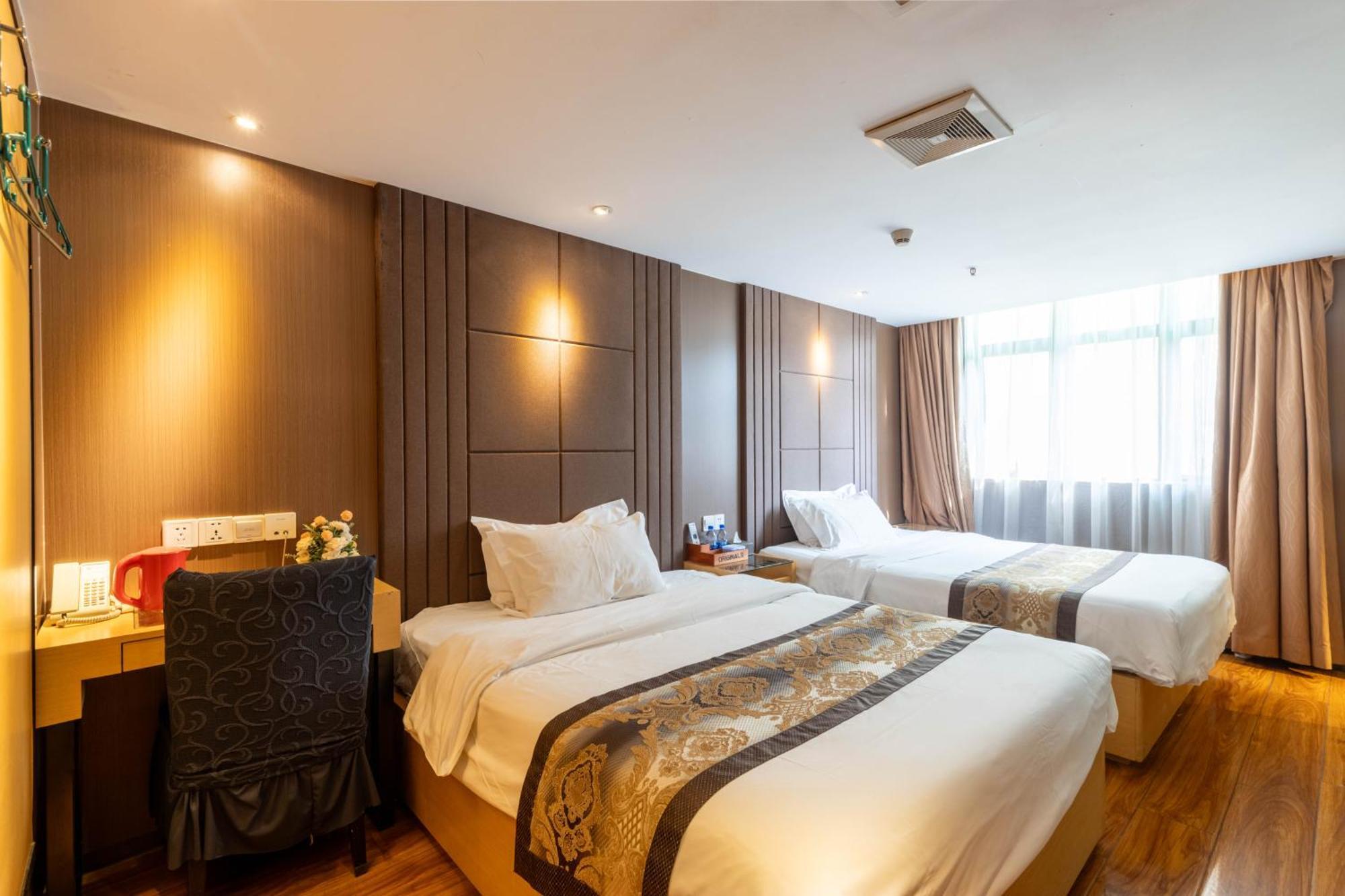 Xw Hotel