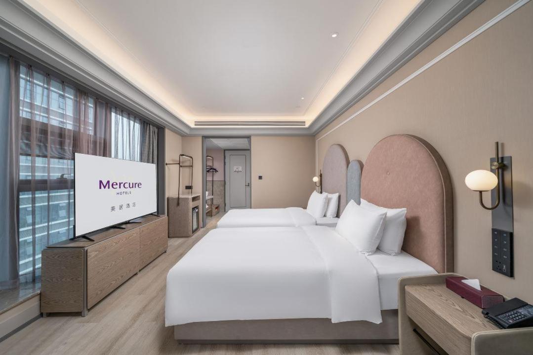 Mercure Financial 4*