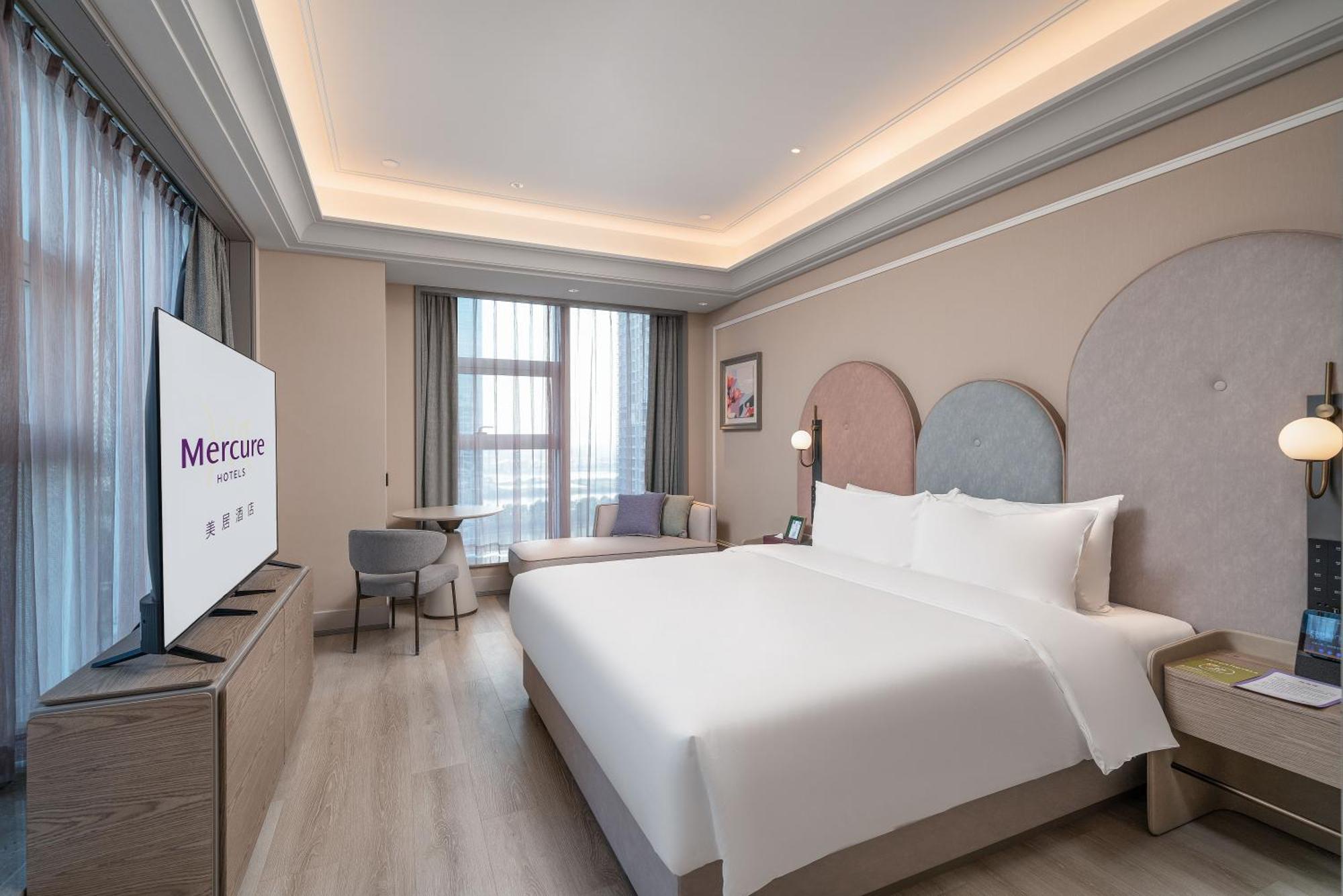 Hotel Mercure Financial