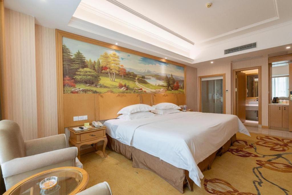 Vienna Huadu Sunac Cultural Tourism Shiling