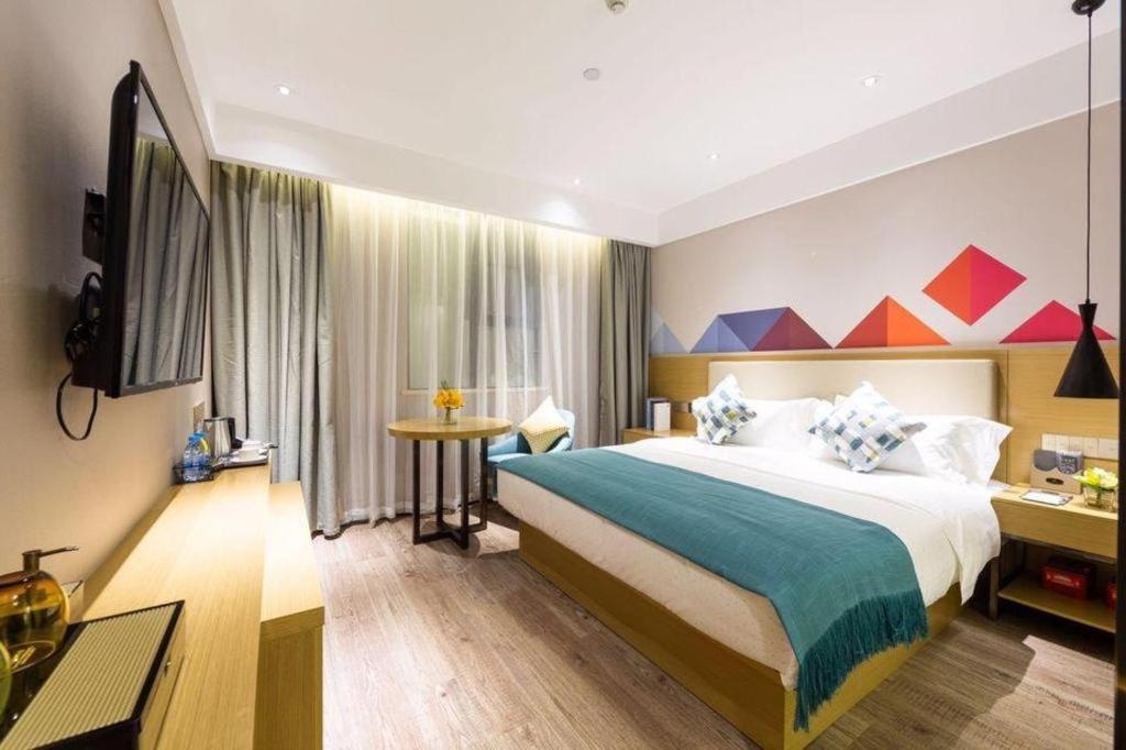 Comfort Shixi Metro Station Pazhou Exhibition Hotel 2*