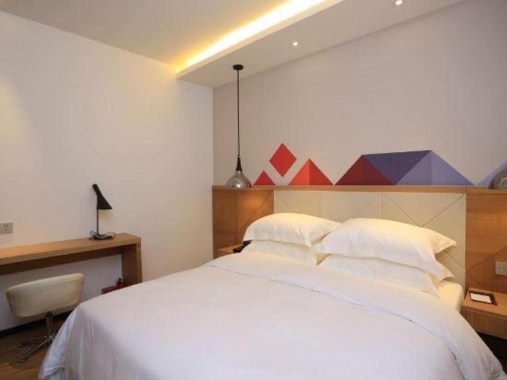 Borrman Tianhe Sports Center Linhexi Metro Station 3*