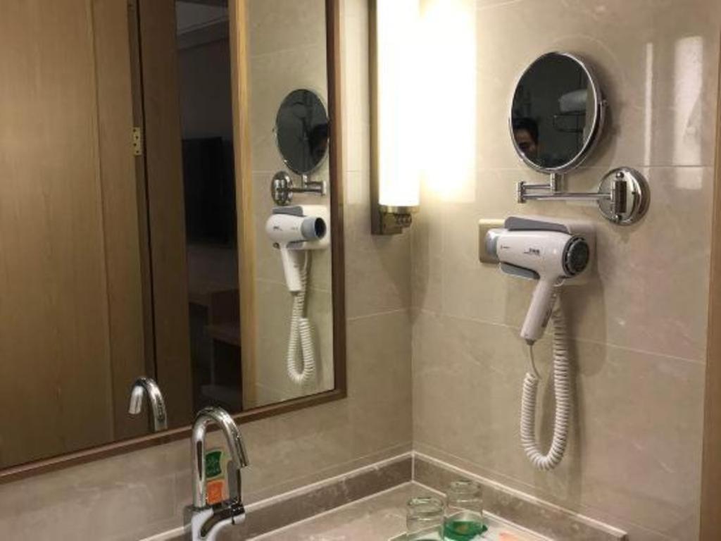 Hotel Vienna Panyu Square 3*