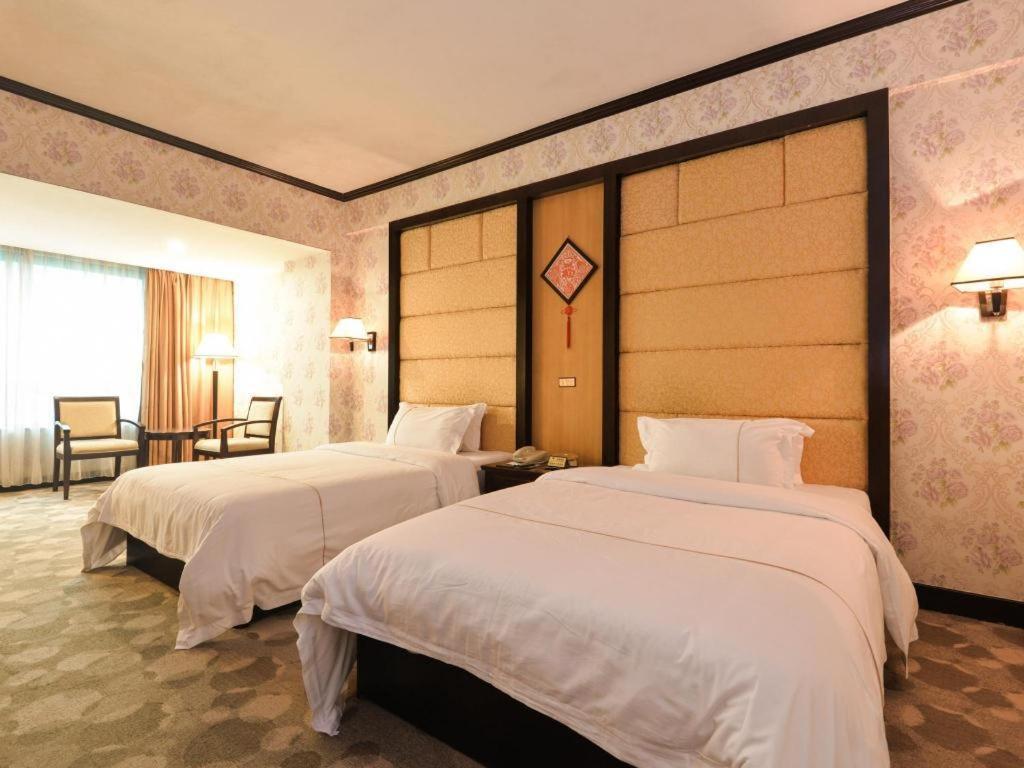 Hotel New Pearl River Canton