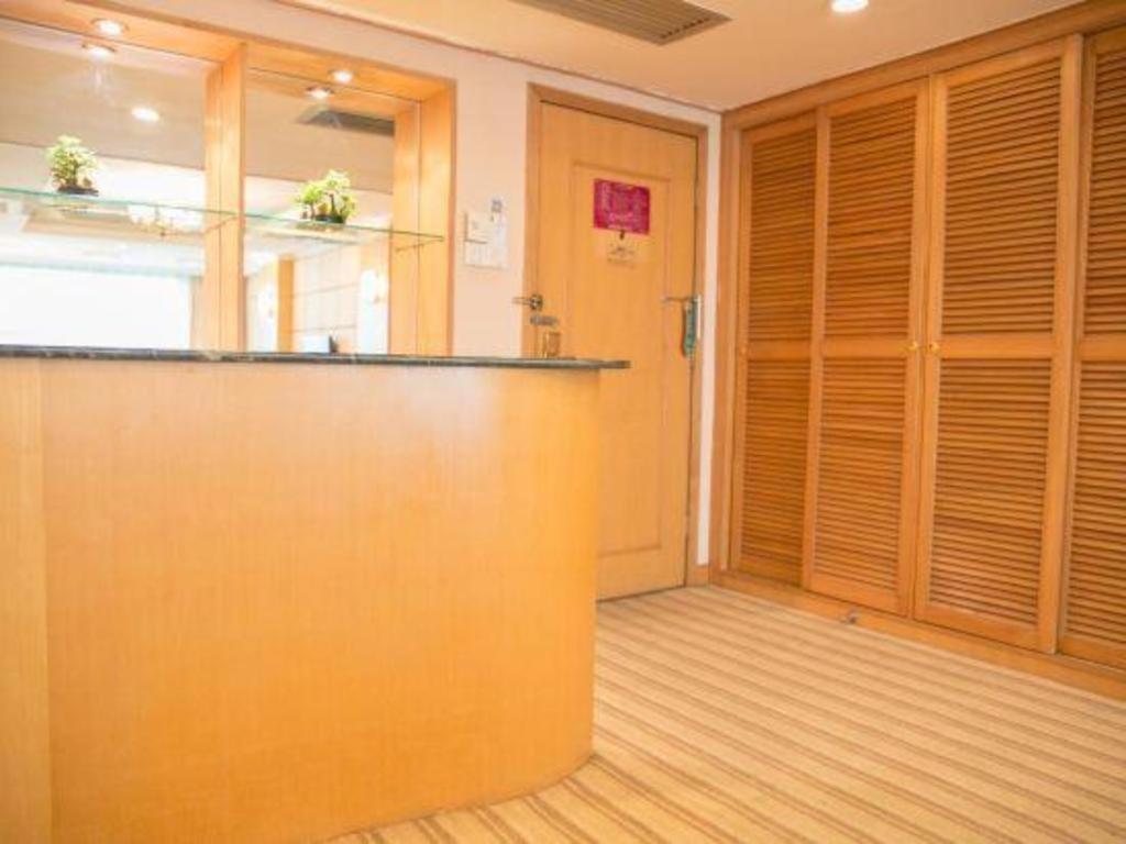 Hotel New Pearl River 4*