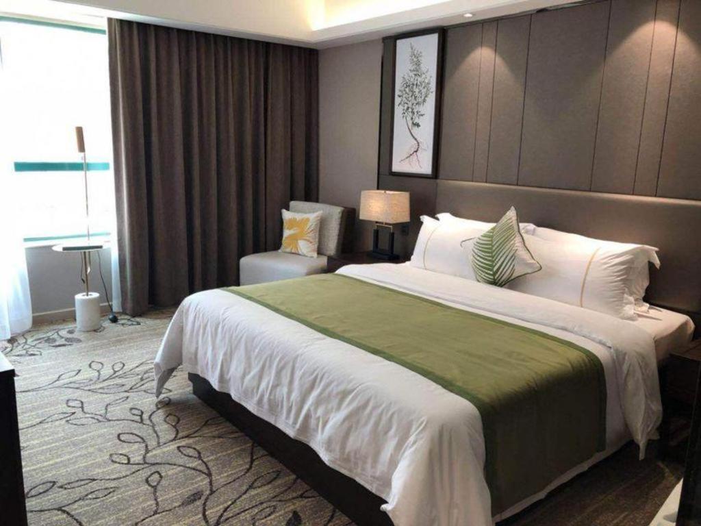 New Pearl River Hotel Canton