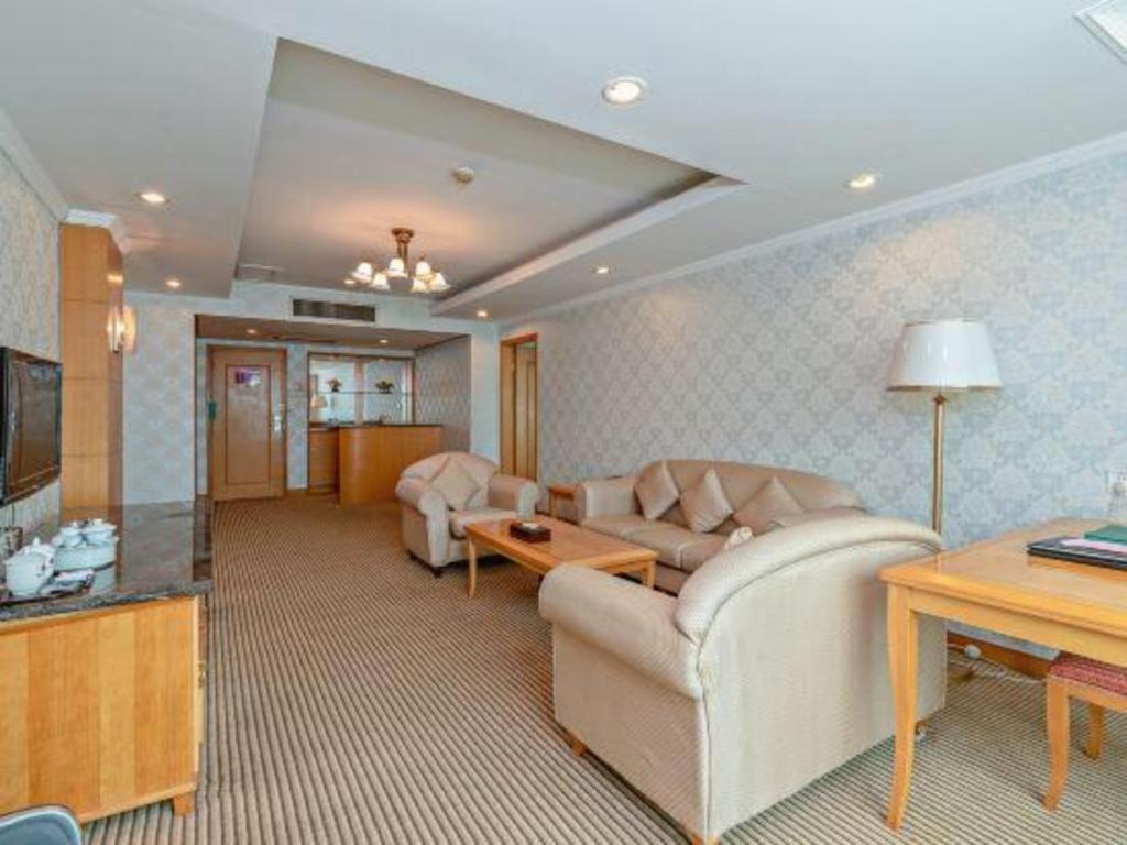 New Pearl River Hotel Canton