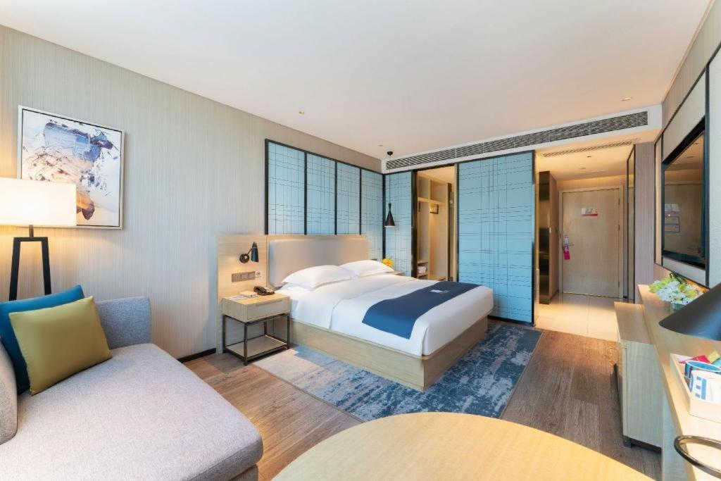 Echarm Changlong Shiqiao Metro Station Hotel Guangzhou