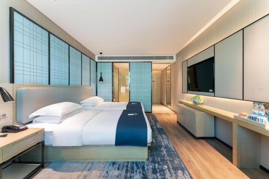 Hotel Echarm Changlong Shiqiao Metro Station Guangzhou