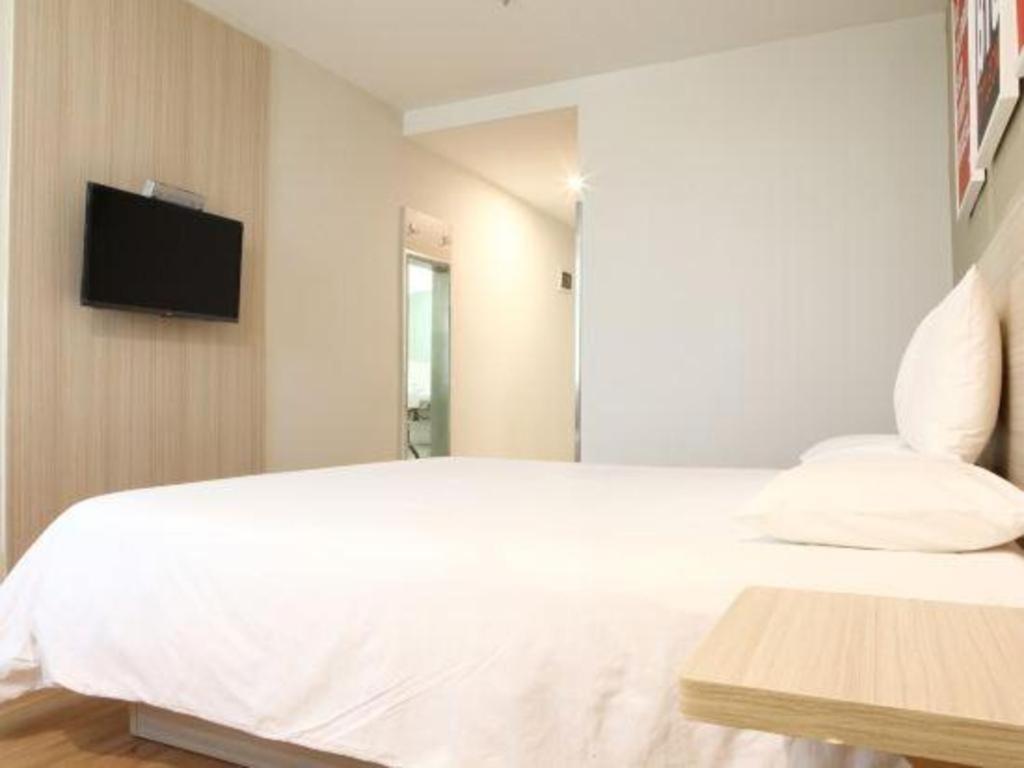 Hanting Fanyu Bridge Walking Street Hotel 2*
